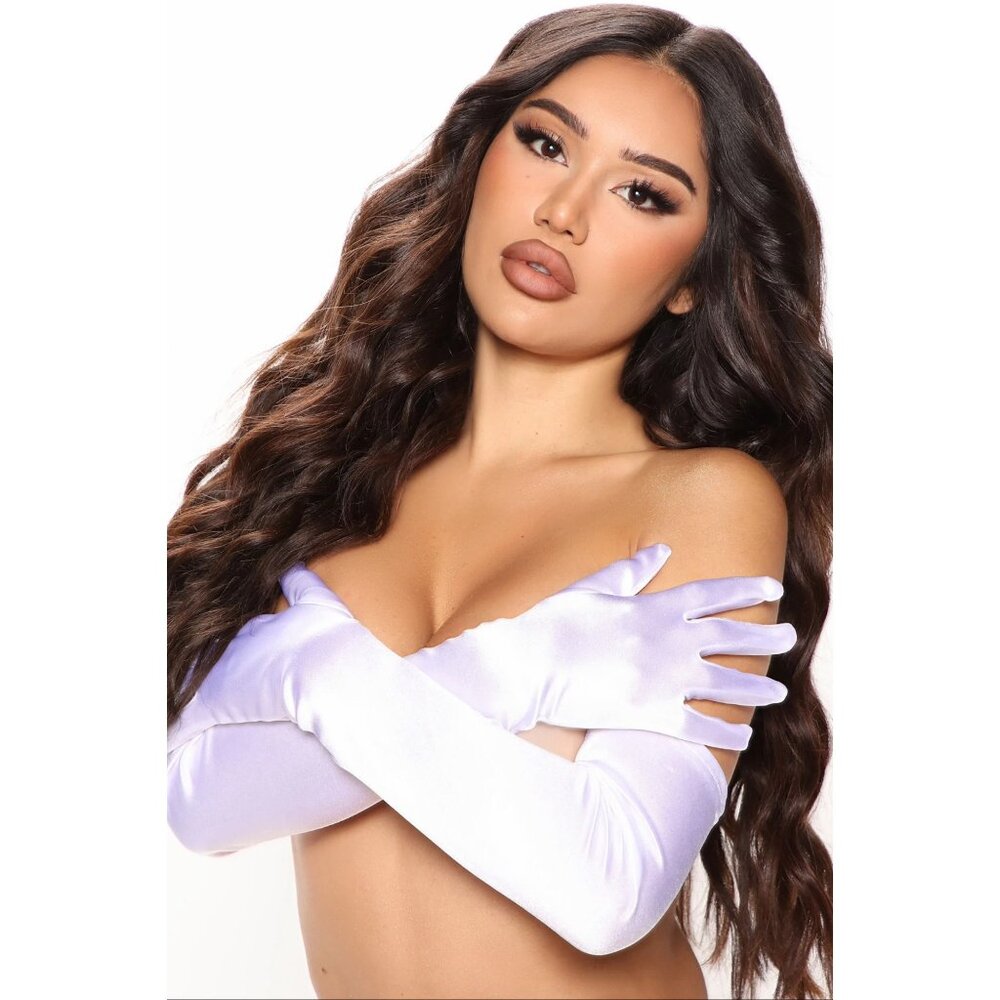 Fashion Nova ✦ So Extra Satin Opera Gloves ✦ White Long Stretch Nylon Evening
